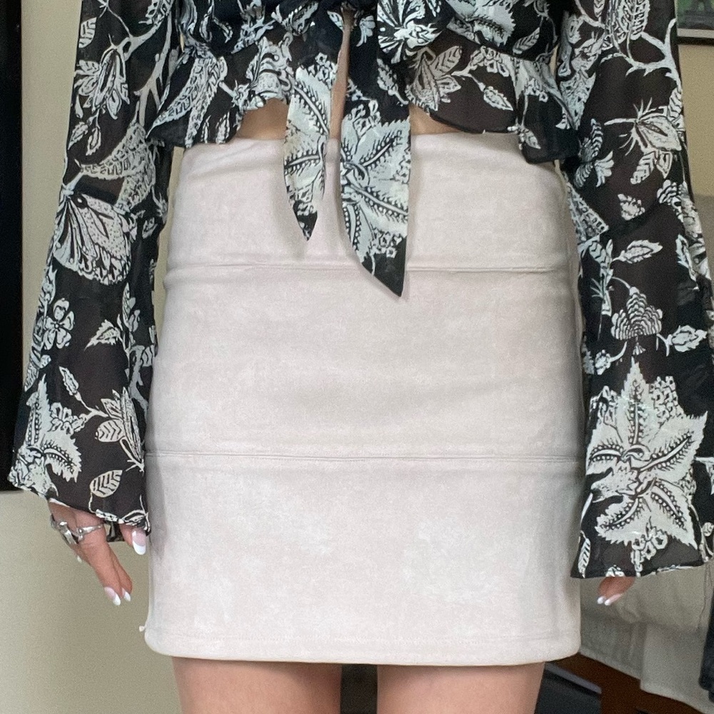 Seek the label fake suede skirt